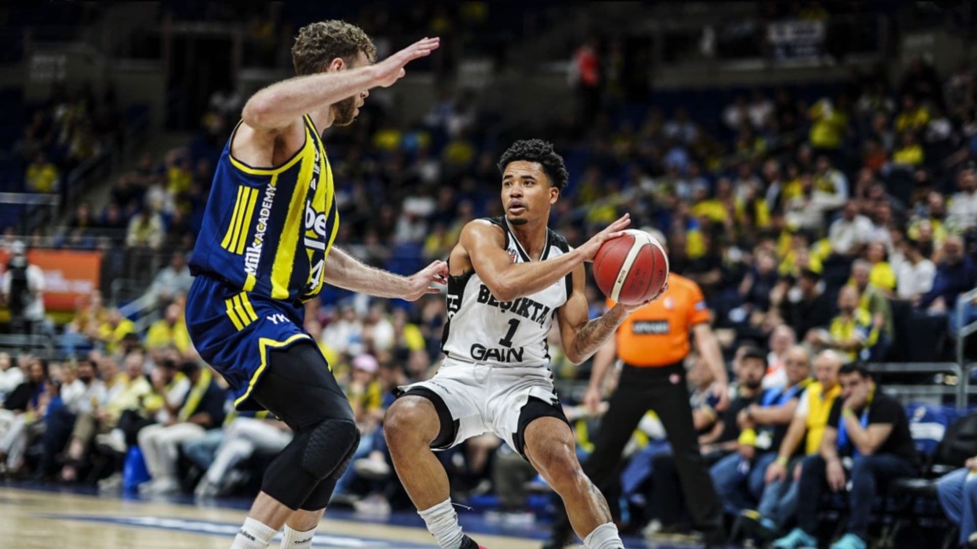 Beşiktaş GAIN Fenerbahçe Beko'yu deplasmanda 85-72 mağlup etti
