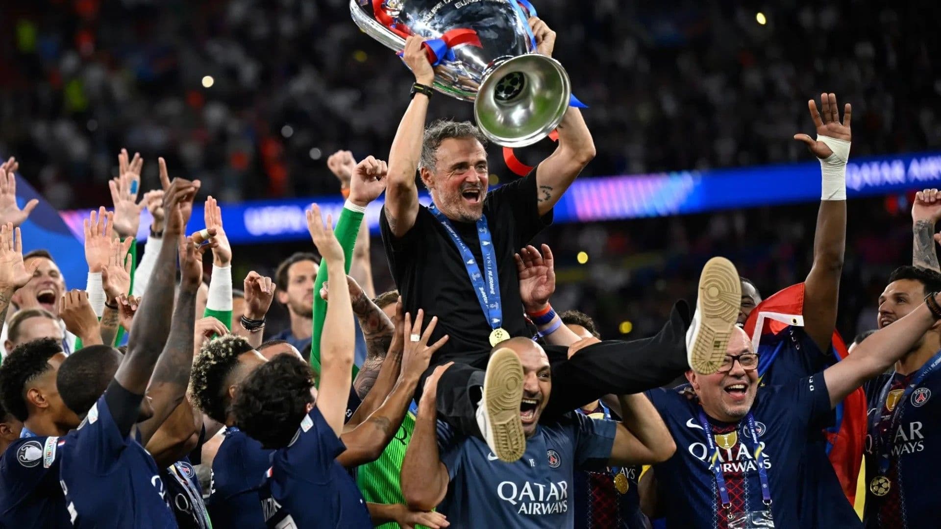 Luis Enrique’den Yürek Burkan İtiraf: “Xana Hâlâ Bizi İzliyor”