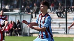 Trabzonspor'da Fatih Tekke, 16 yaşındaki sağ beki kampa davet etti