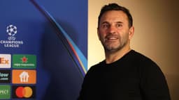 Galatasaray'da Okan Buruk ile imza vakti