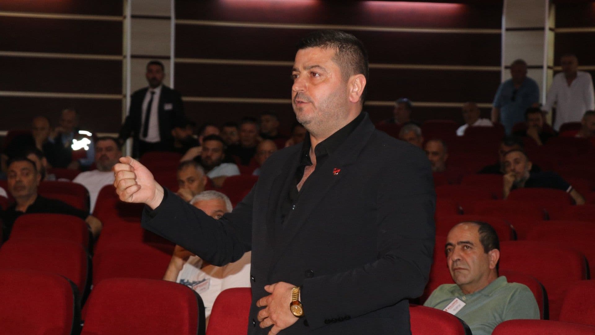 Boluspor'da Erdal Bayrak, yeniden başkan seçildi