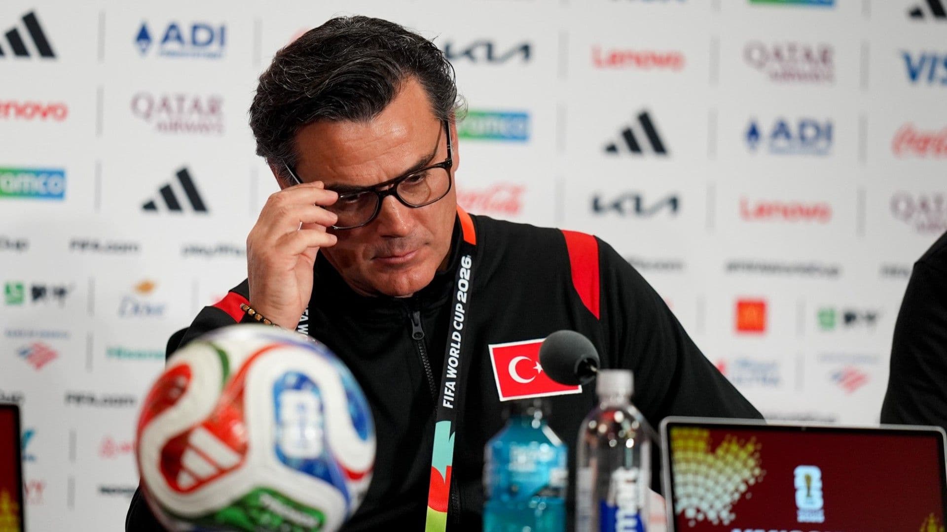 Montella: "Kaos yaratanlardan daha çok Türküm"