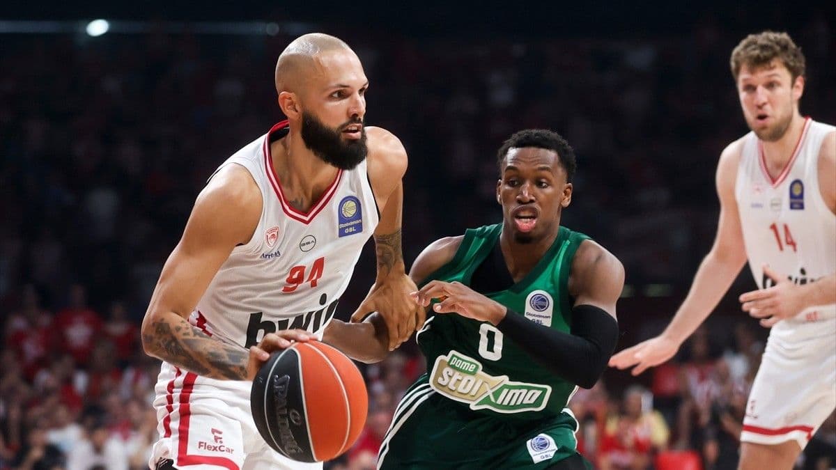 Tyrique Jones'tan Kendrick Nunn’a yumruk: Şampiyon Olympiakos!