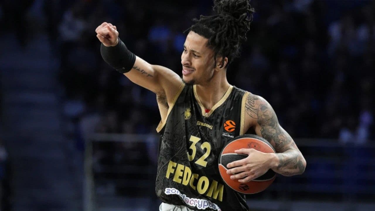 Anadolu Efes, Matthew Strazel'le görüşüyor!