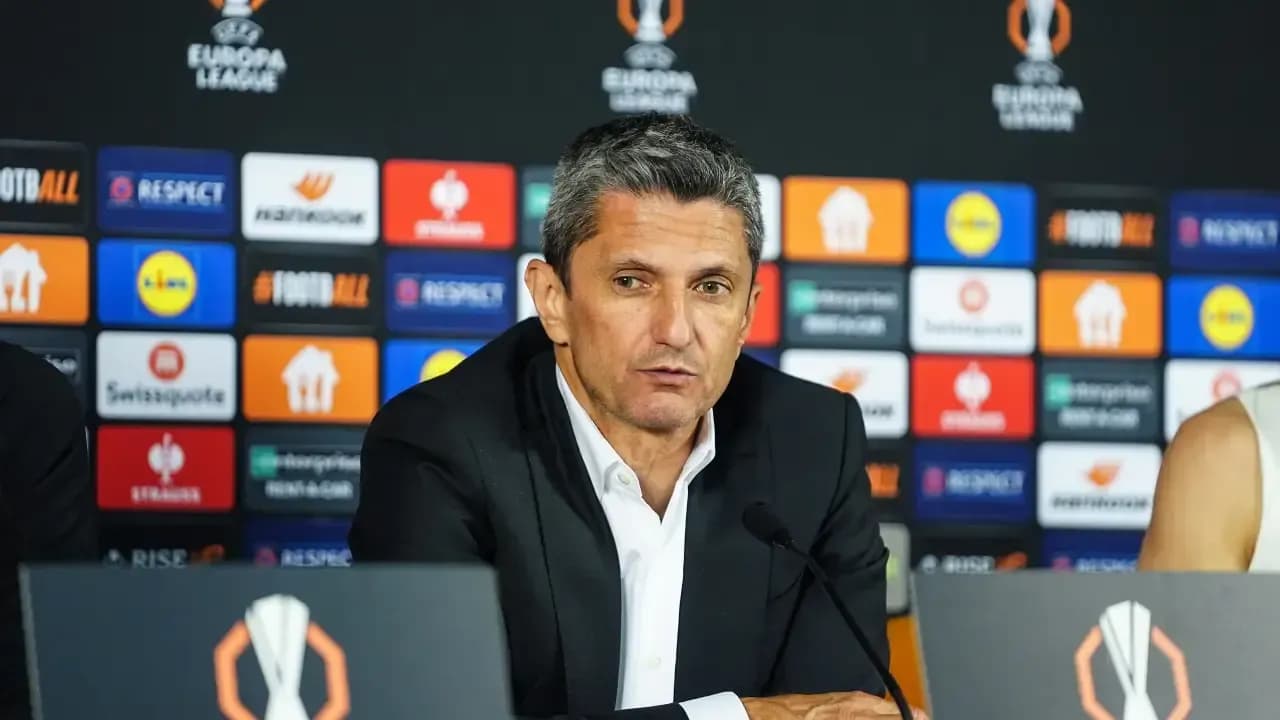 PAOK Teknik Direktörü Razvan Lucescu