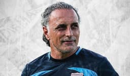 Bandırmaspor'da teknik direktör Mustafa Gürsel ile yollar ayrıldı