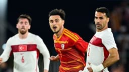 Eljif Elmas'tan transfer mesajı: "İstanbul'da yaşamak istiyorum!"
