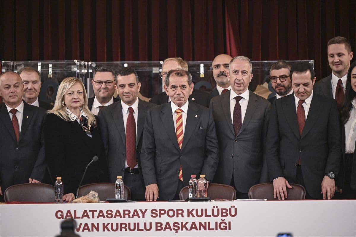 Dursun Özbek