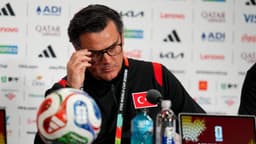 Montella: "Futbolcularımız çok ağır eleştirilere maruz kaldı"