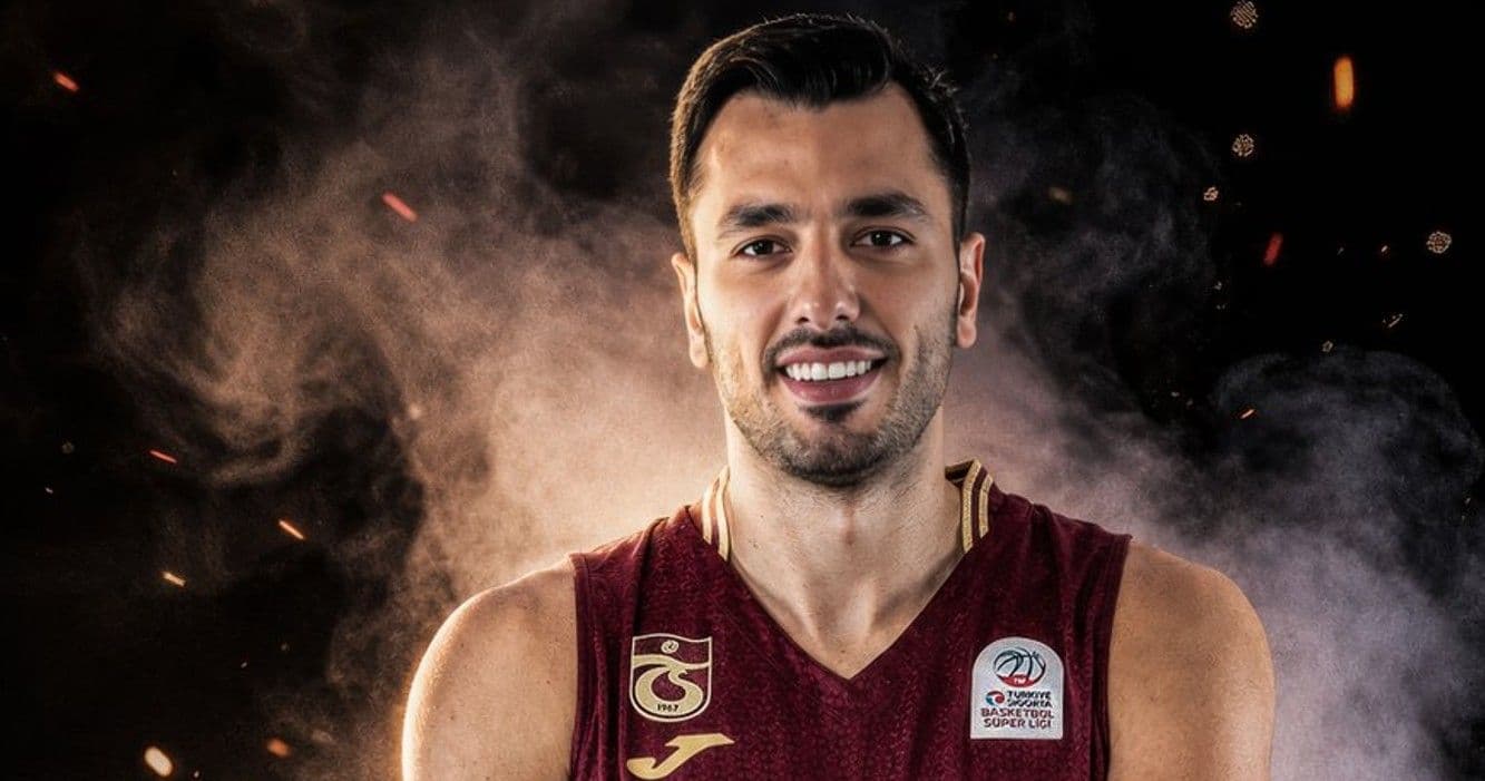 Trabzonspor Basketbol, Ege Arar'ın sözleşmesini uzattı