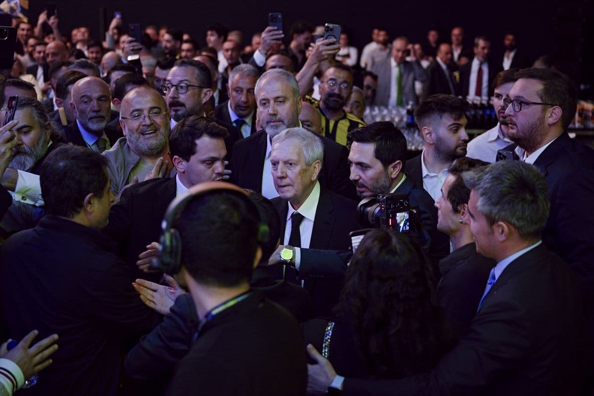 Aziz Yıldırım