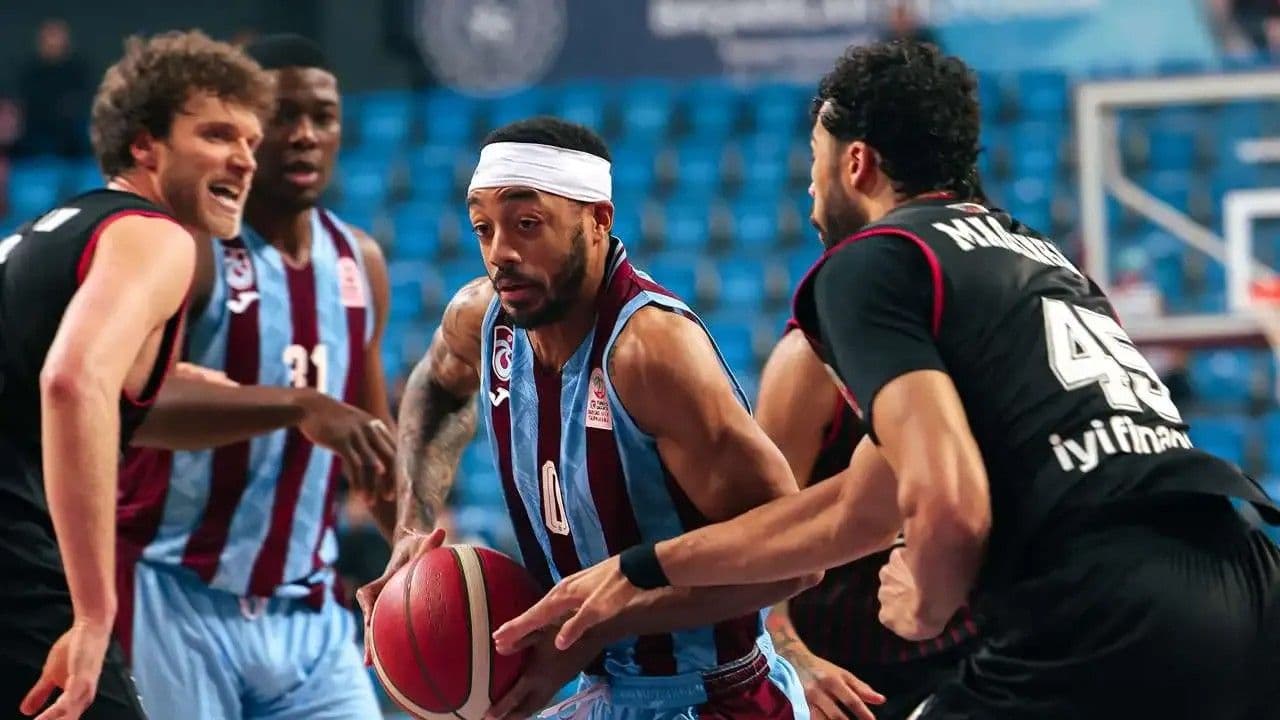 Trabzonspor'da Marcquise Reed'le yollar ayrıldı!
