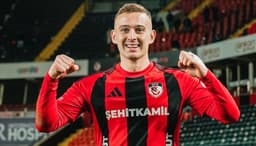 Gaziantep FK'nın yıldızı Kacper Kozlowski İtalya'dan iki talip