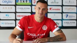 Antalyaspor'da Saric'e üç talip çıktı: Görüşmeler başladı!