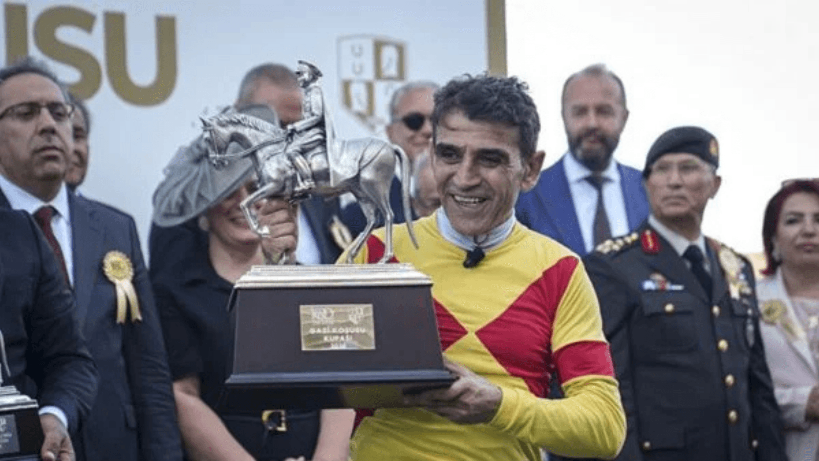 100. Gazi Koşusu’nun ödül töreni yapıldı