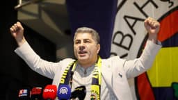 Hakan Safi, Ümit Akdağ ile transferde anlaştı