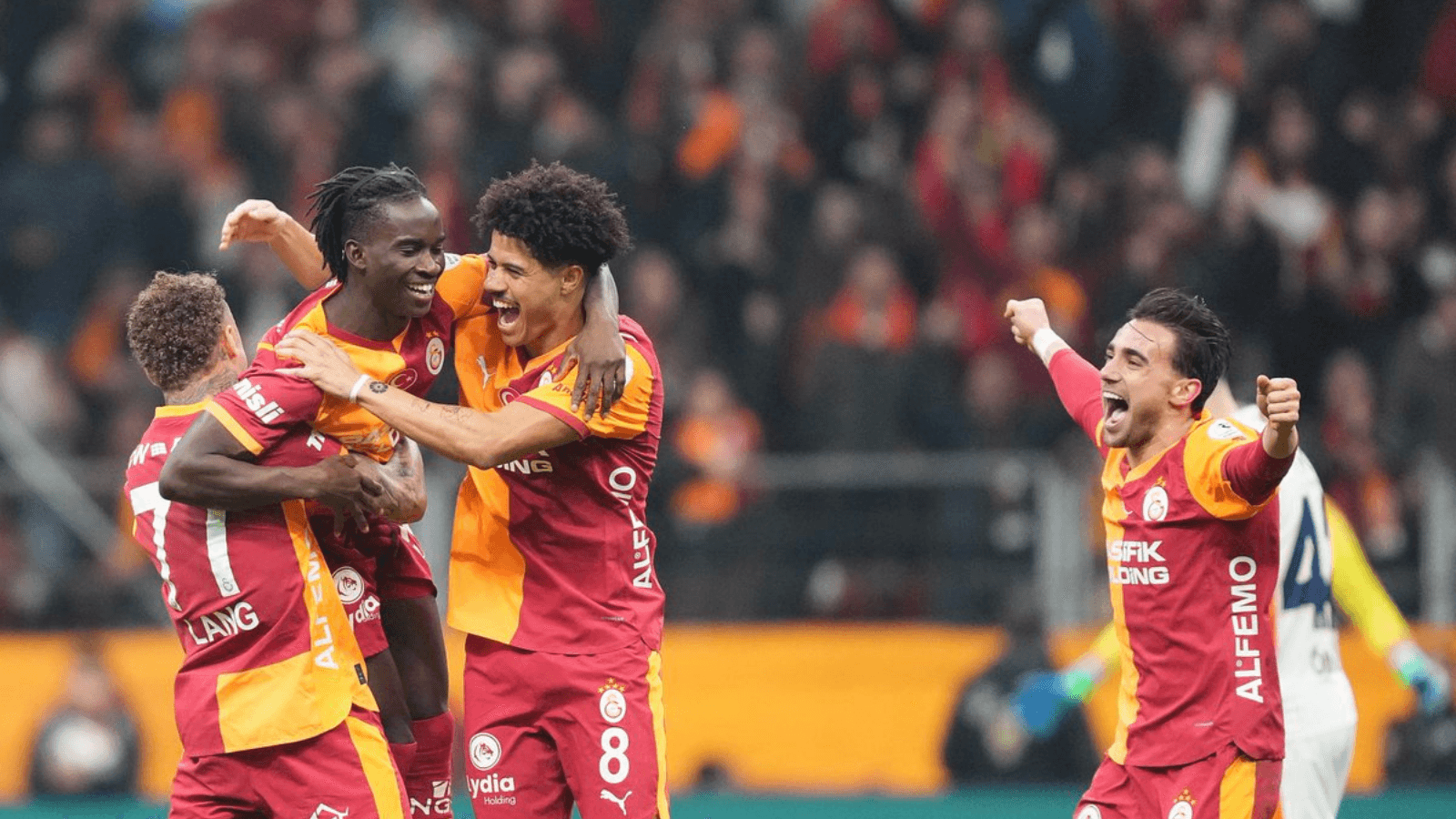 Galatasaray'ın genç yıldızı için sürpriz hamle! Süper Lig ekibi devrede