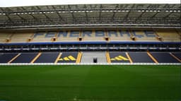 Fenerbahçe'de tartışma yaratan tribün için karar! Resmi açıklama geldi