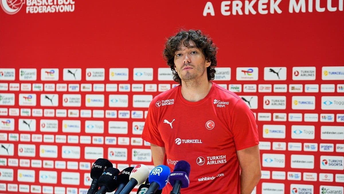 Cedi Osman: "Çok önemli bir avantaj sağlamış olacağız"