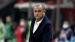 Fatih Terim'den merak uyandıran paylaşım: "Bekleyin!"
