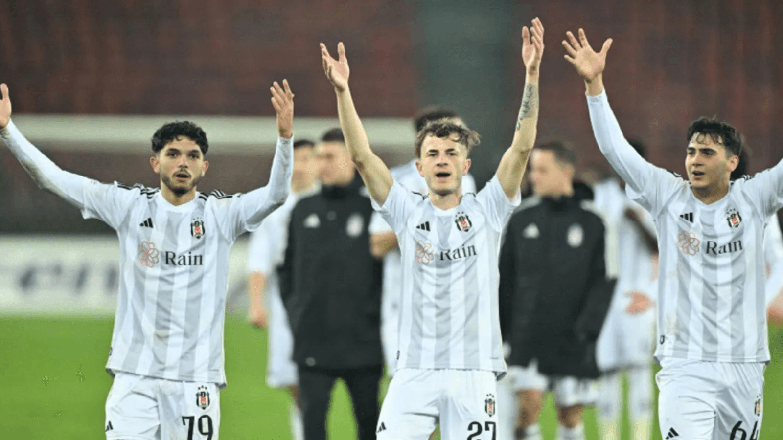 Beşiktaş'ta iki kritik karar! Genç yıldıza kiralık formülü