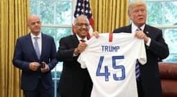 Infantino'nun danışmanı, Dünya Kupası hisselerinin satışına karşı çıkarak istifa etti