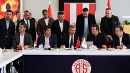 Antalyaspor Başkanı Ergün'den "iftiralar"a karşı basın açıklaması kararı!
