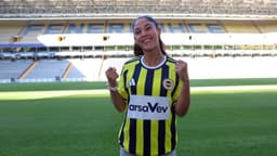 Fenerbahçe milli futbolcu Fatma Şakar’ı kadrosuna kattı!