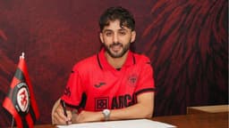 Çorum FK'dan kanat transferi! İmzalar atıldı