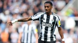 Premier Lig oyuncusunun temsilcisi Beşiktaş için İstanbul'a geldi