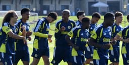Fenerbahçe'de 8 yabancı futbolcu ile kesin olarak yollar ayrılacak