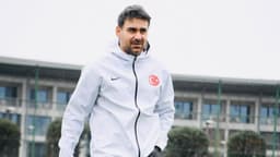 Milli Takım'da flaş ayrılık! Veli Kavlak istifa etti
