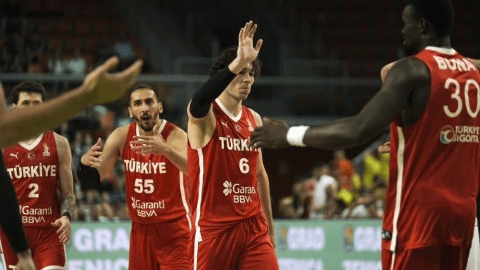 12 Dev Adam'ın konuğu İsviçre