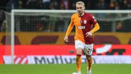 Galatasaray'da Victor Nelsson ile yollar ayrılıyor!