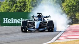 Russell’ın motoru tehlikede! Mercedes kara kara düşünüyor