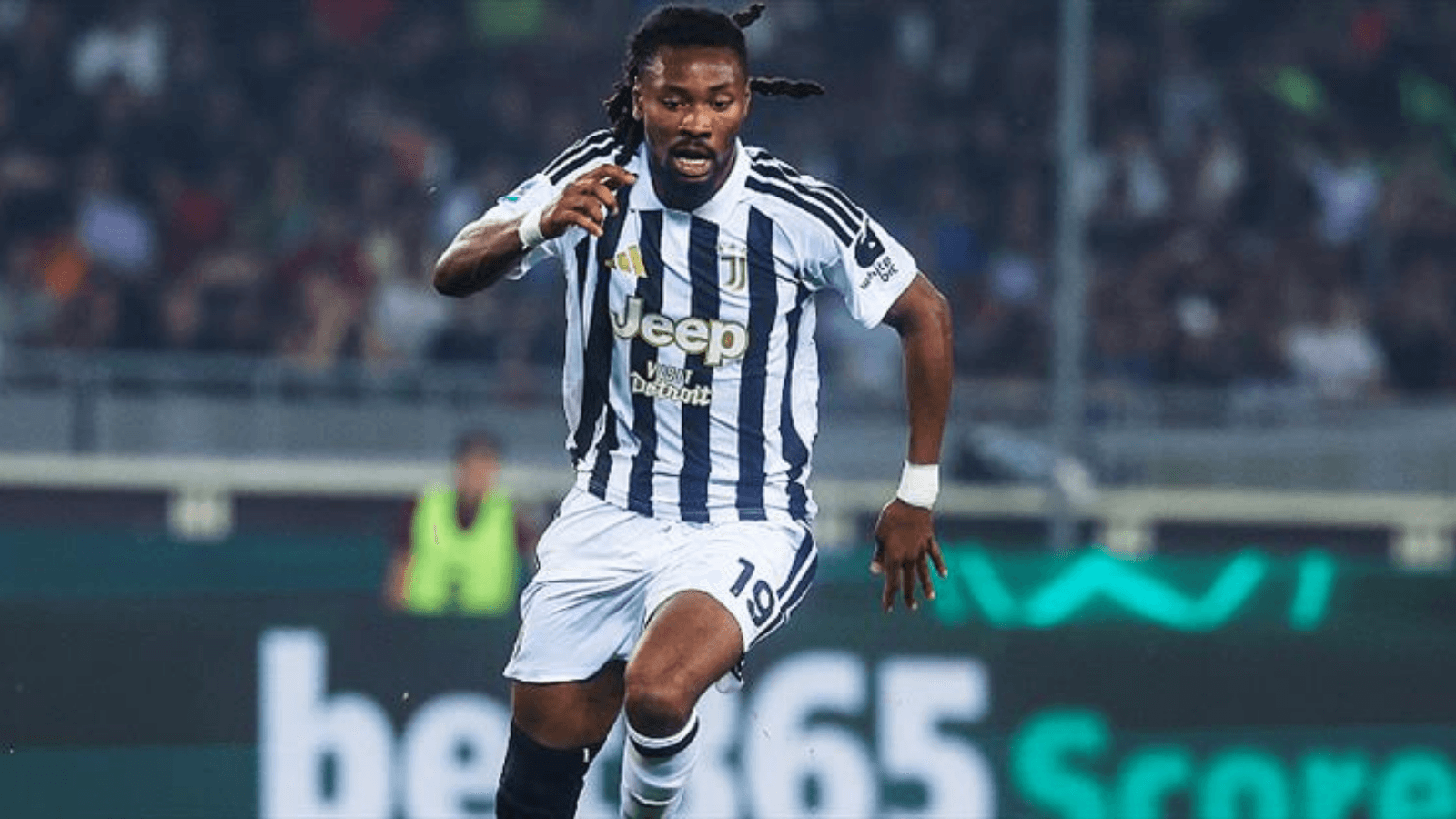 Fenerbahçe ve Galatasaray'a transfer şoku! İki devi de istemedi
