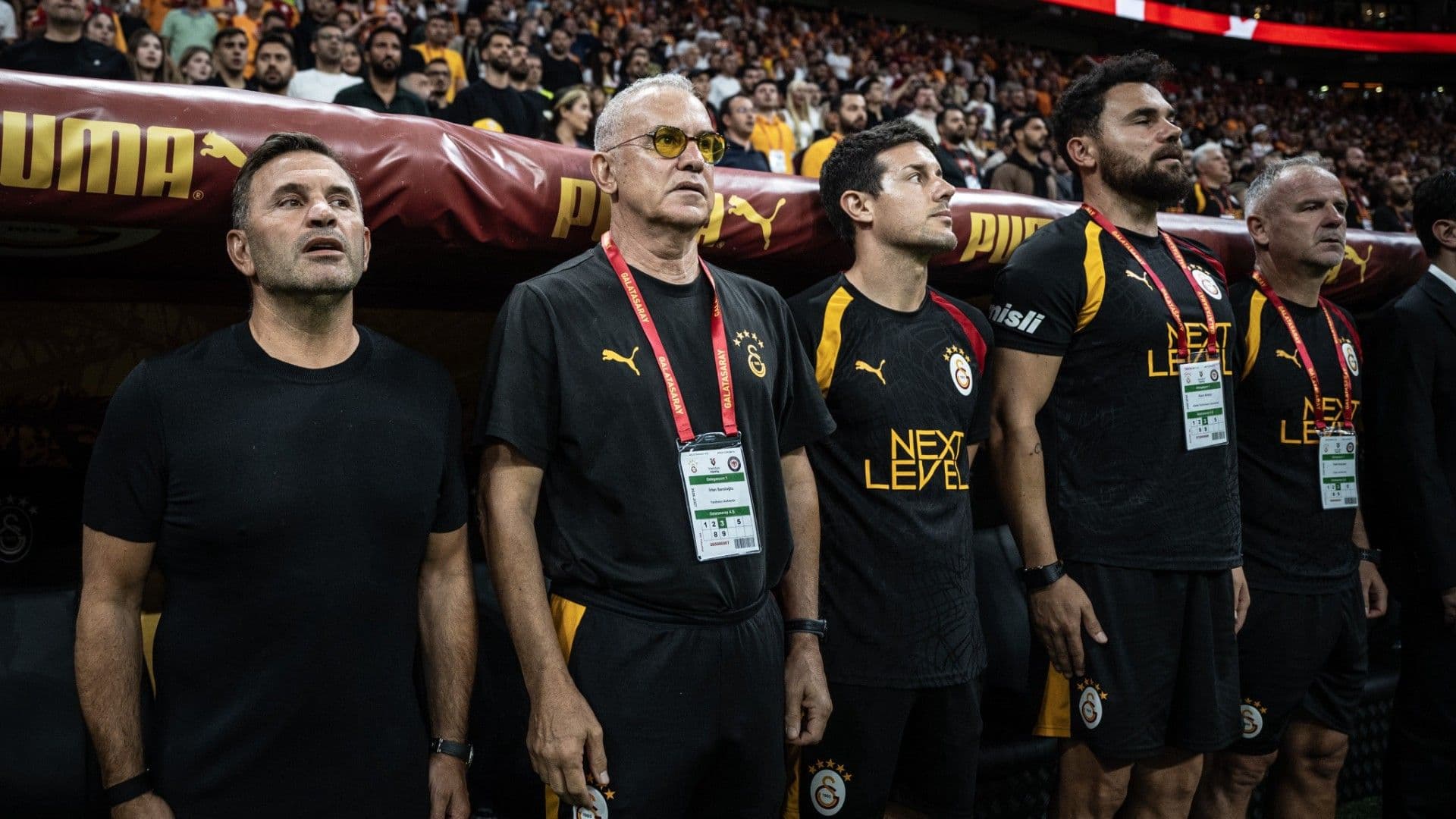 TFF'ye maç sabahı bildirilmişlerdi! Galatasaray yönetimiyle teknik heyet arasında zam krizi