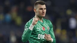 Livakovic, Barcelona'ya gidiyor! İşte Fenerbahçe'nin kasasına girecek para