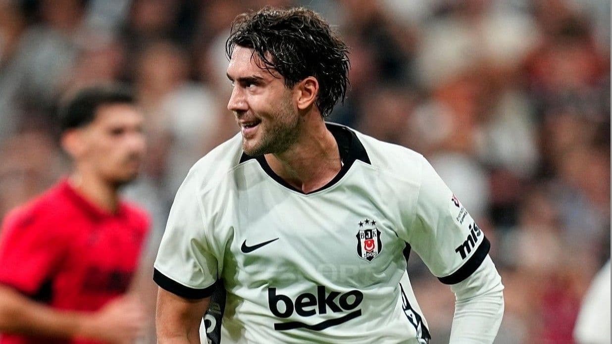 Hat-trick yapan Vlahovic'ten F.Bahçe sözleri