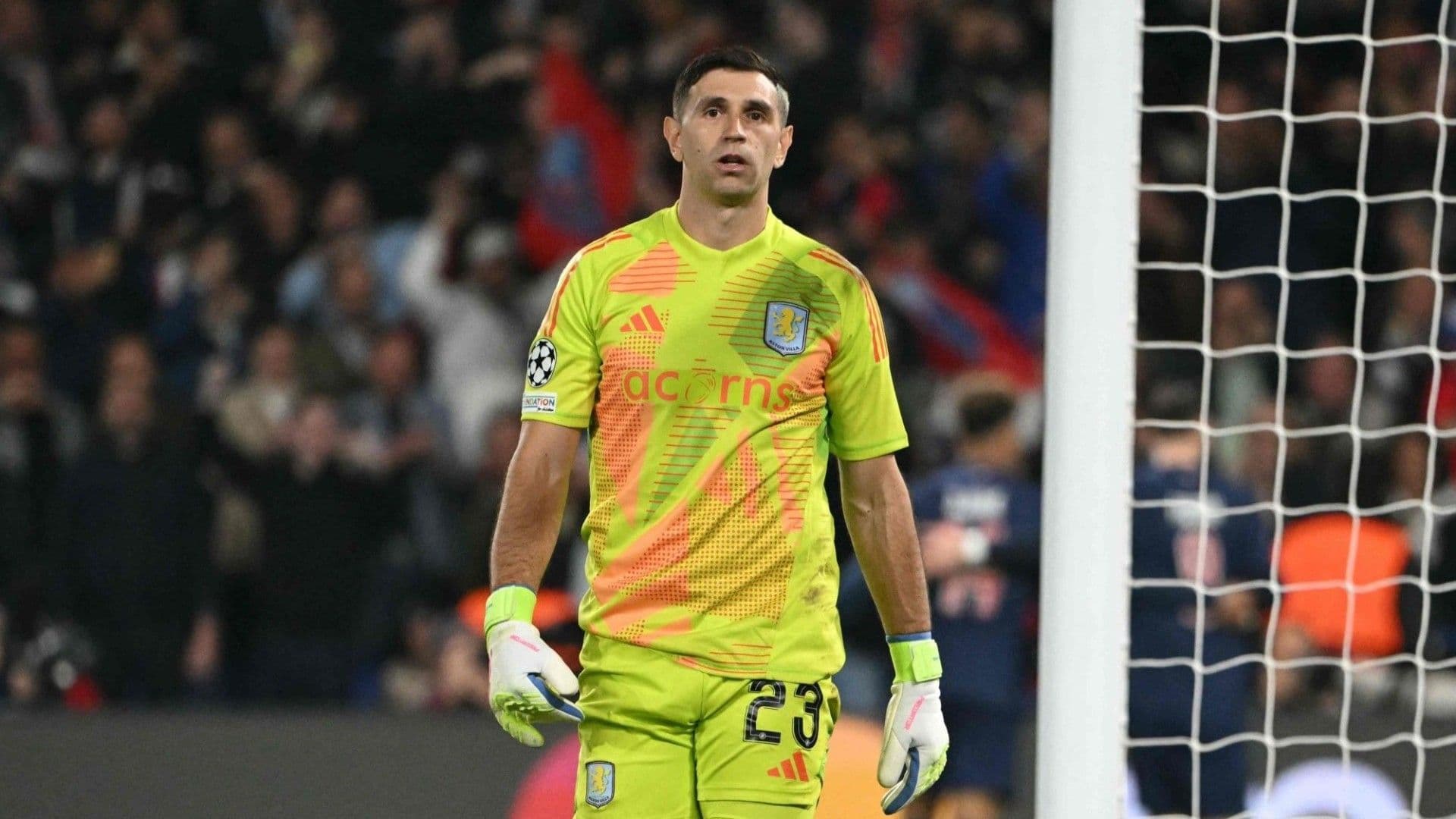 Chelsea'de Emiliano Martinez sesleri!