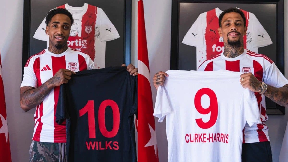 Pendikspor yıldızlarını vitrine koydu!