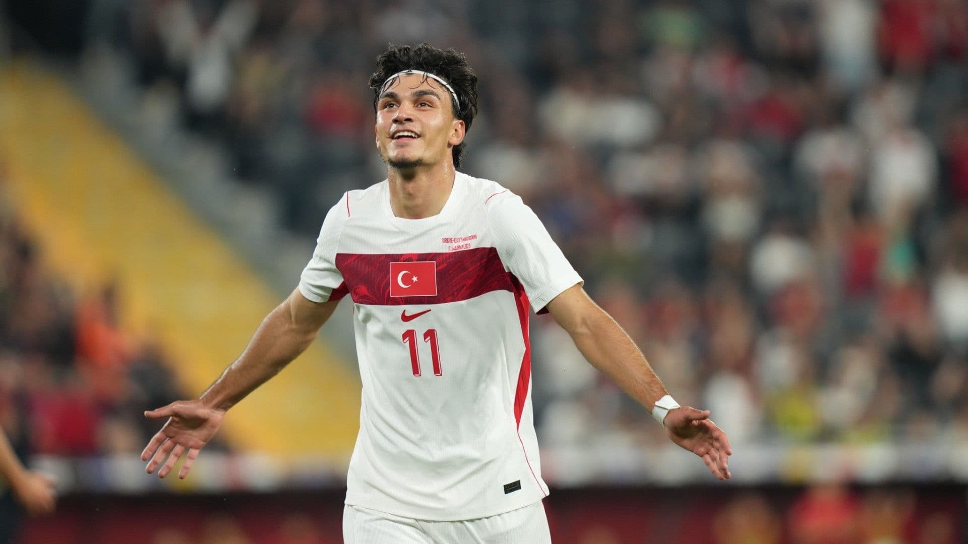 Aziz Yıldırım'dan Can Uzun talimatı! Frankfurt rekor bonservis istiyor