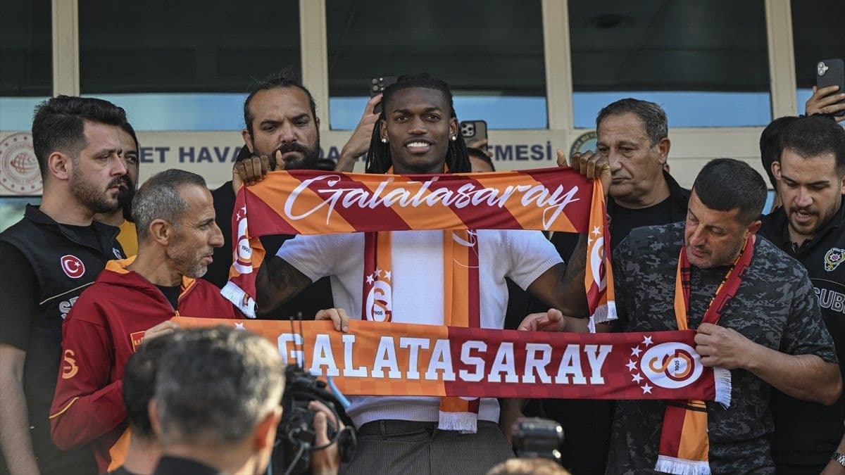 Galatasaray'dan Rafael Leao'nun ardından bir transfer bombası daha! Anlaşma sağlandı