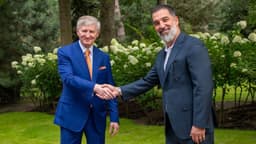 Başkan Akhmetov'dan Arda Turan'a: "Türk halkını temsil ediyorsunuz"
