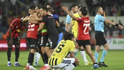 Yenilgi göz göre göre gelmiş! Fenerbahçe'de mağlubiyetin 5 nedeni