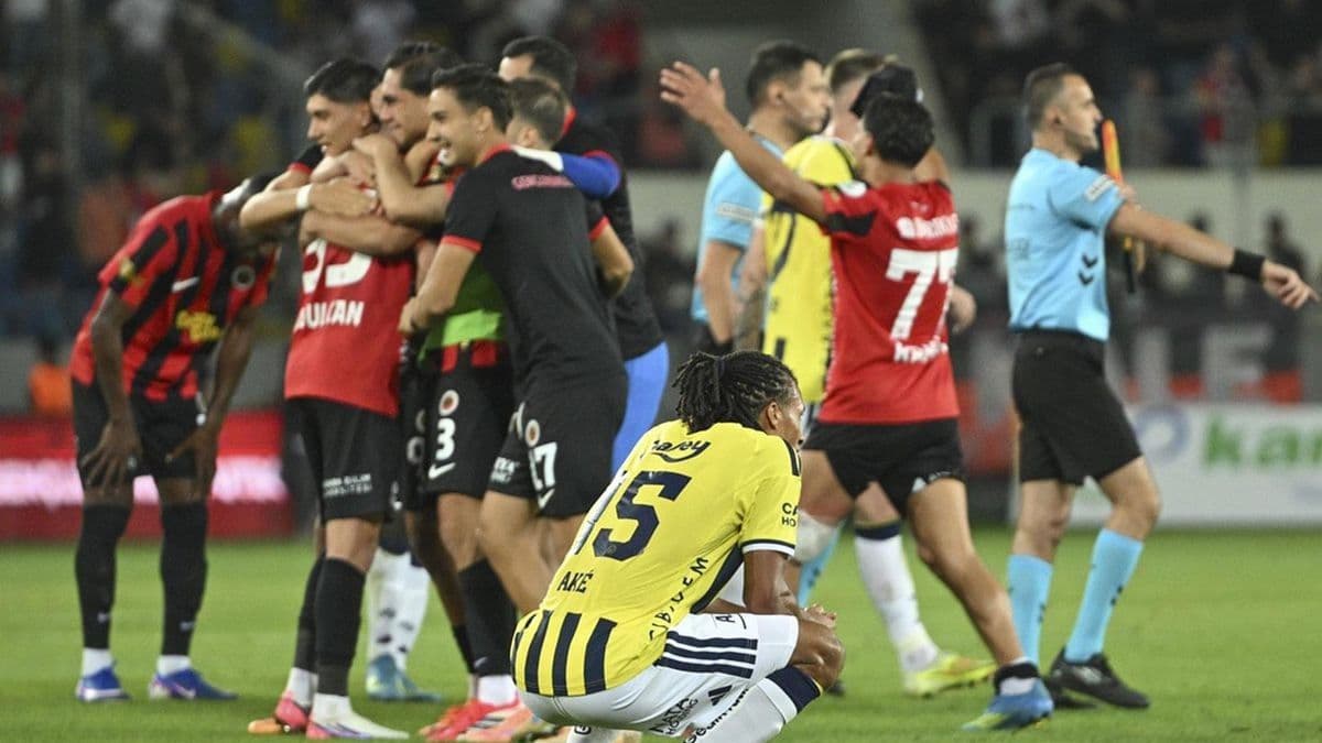 Yenilgi göz göre göre gelmiş! Fenerbahçe'de mağlubiyetin 5 nedeni