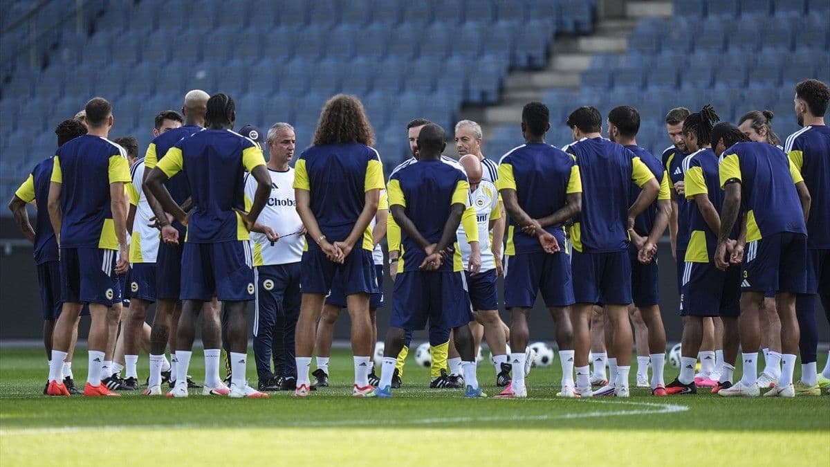 Fenerbahçe'de Gençlerbirliği maçının kamp kadrosu belli oldu!