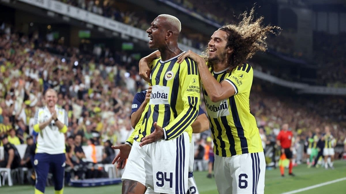 Talisca süper başladı! Ligde de sahnede