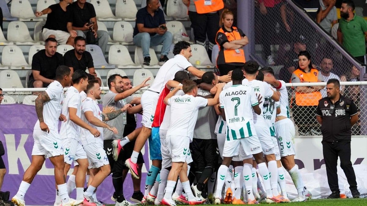 Iğdır FK - Mısırlı.com.tr Fatih Karagümrük: 2-0 (Maç sonucu-yazılı özet)