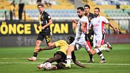İstanbulspor ile Fatih Karagümrük puanları paylaştı